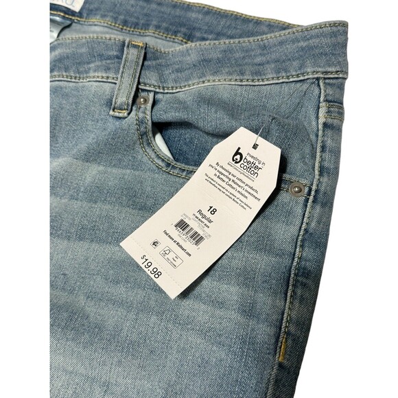 NEW! Time & True Raw Hem Distressed Mid Rise Bootcut Regular Size 18 Light Wash - Picture 8 of 12